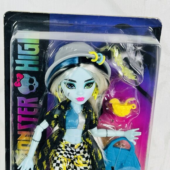 Mattel Monster High Scare-adise Island Frankie Stein Fashion Doll Box Damaged - Picture 3 of 7